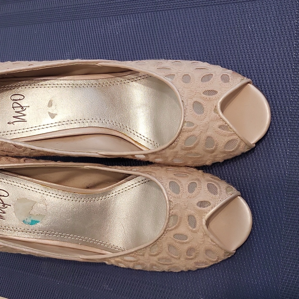 MPO peep toe pumps.